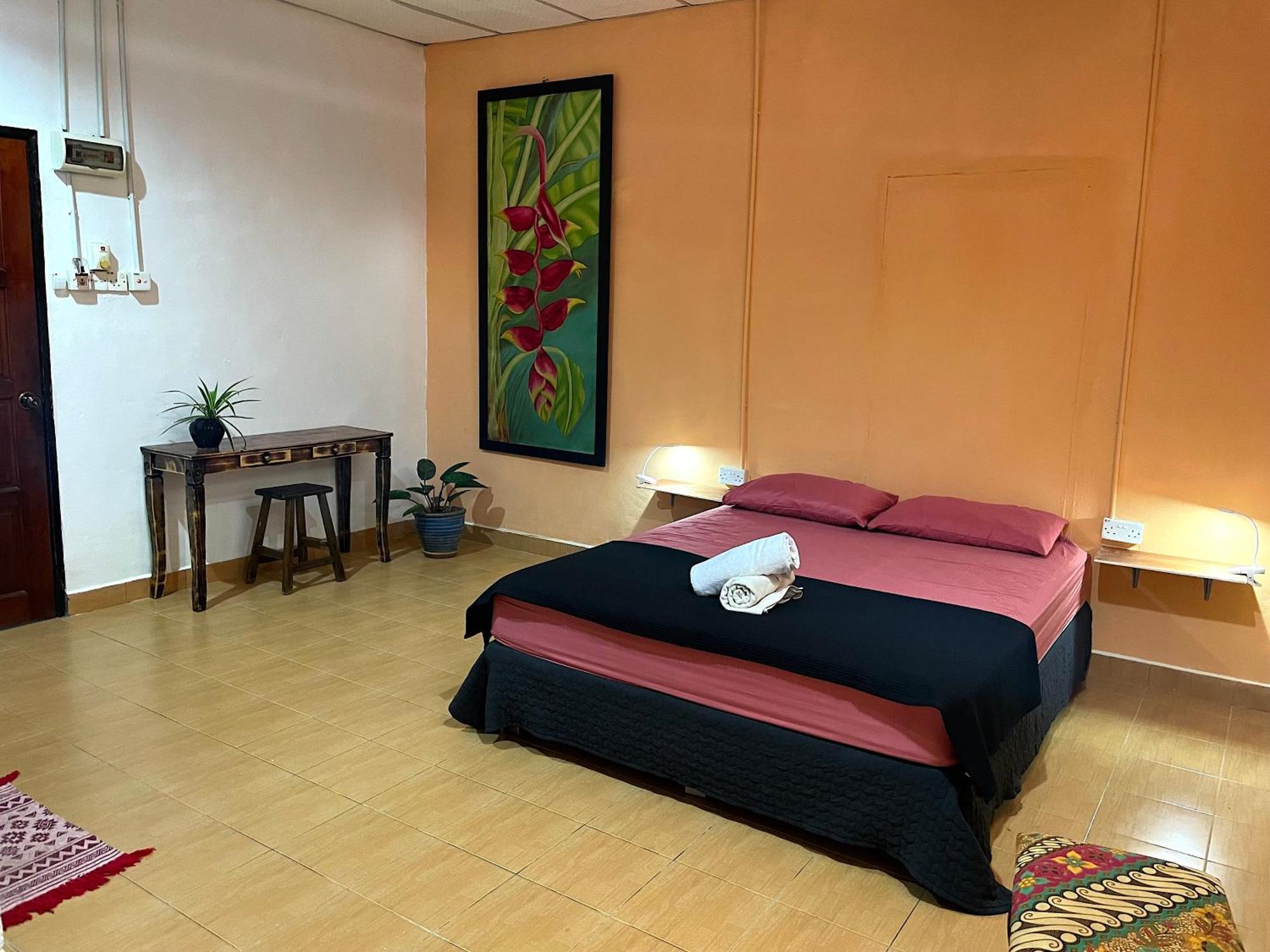 Home Sol Guesthouse Pantai Cenang  Exterior photo
